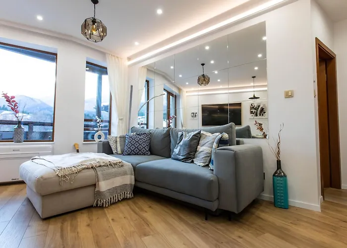 Modern Mountain Getaway * بانسكو