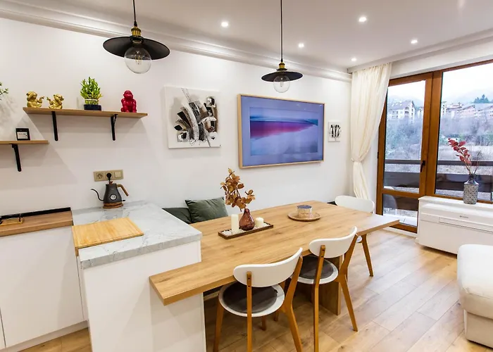 Modern Mountain Getaway بانسكو